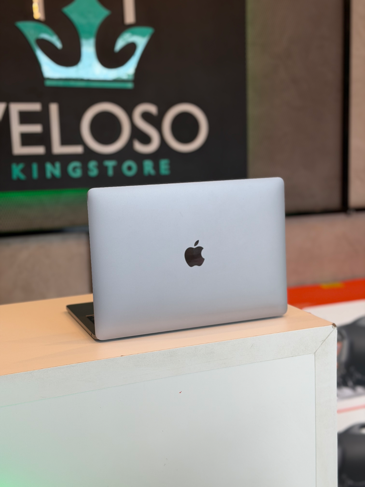 Macbook Pro 2017 8/256Gb